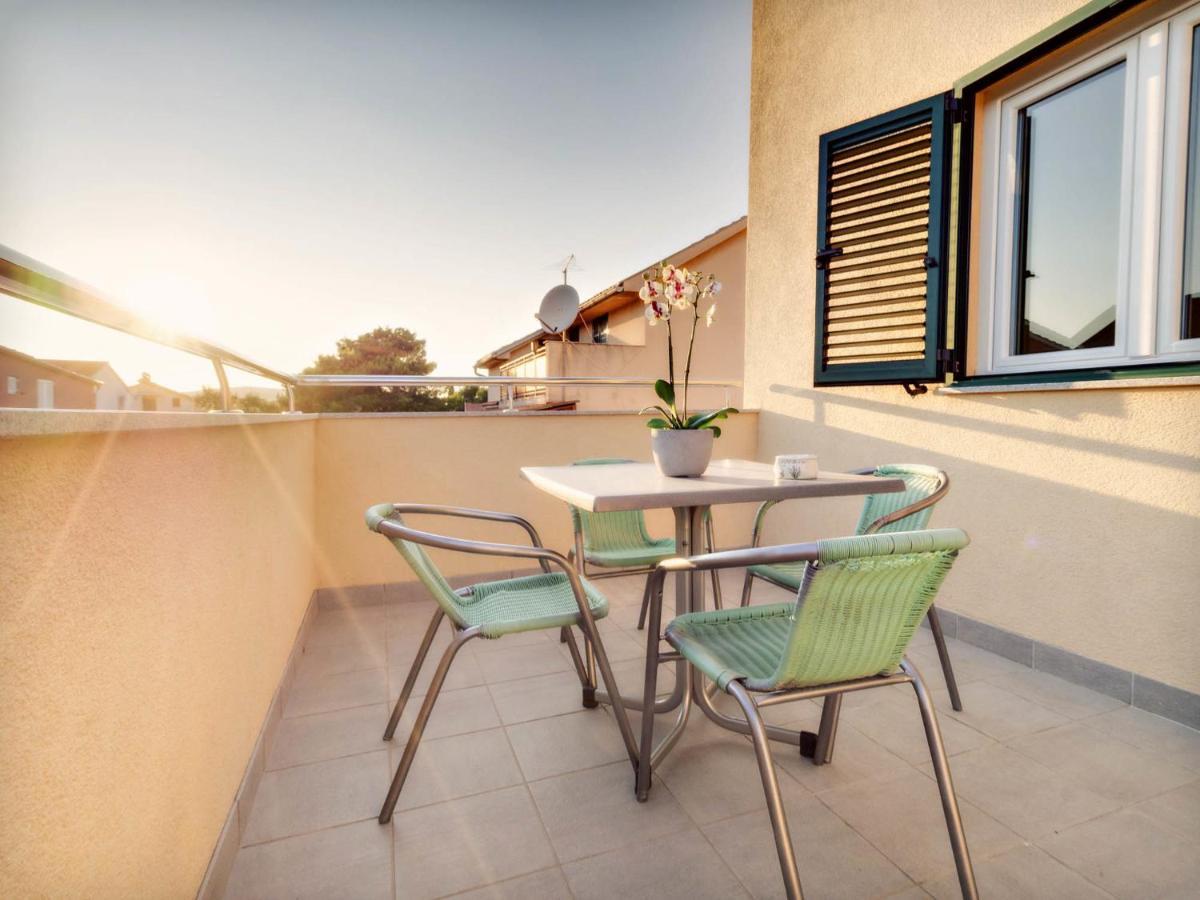 Apartments Zizic Vodice Habitación foto