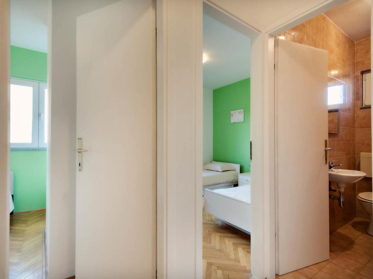 Apartments Zizic Vodice Habitación foto